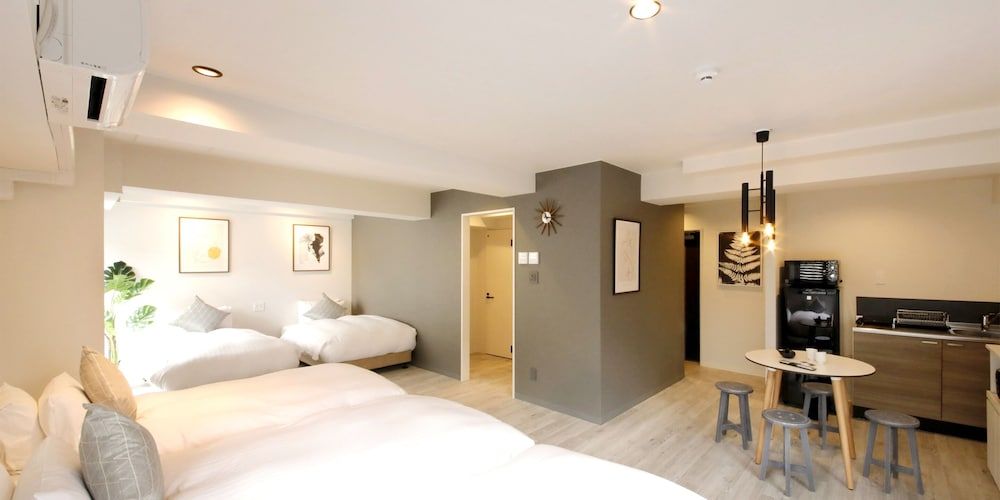 Lestel Maru - Hostel Corner Deluxe Room, Non Smoking (6 Beds) 2