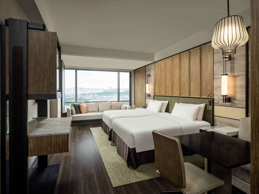 Premier, 2 Twin, River View