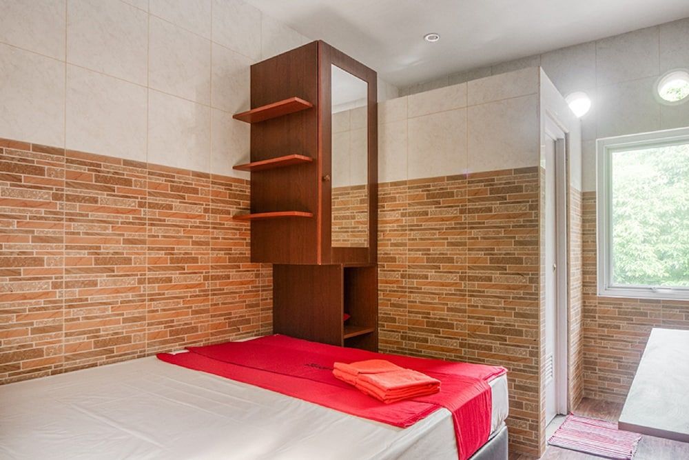 undefined RedDoorz @ Panglima Polim 2 4