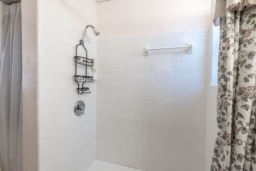 Historic Tremain Cottages The Garden, Pet Friendly 9