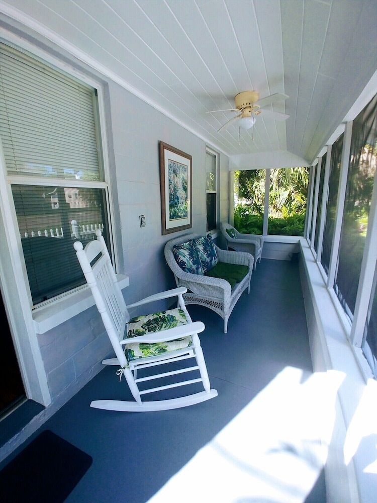 Historic Tremain Cottages The Garden, Pet Friendly 7