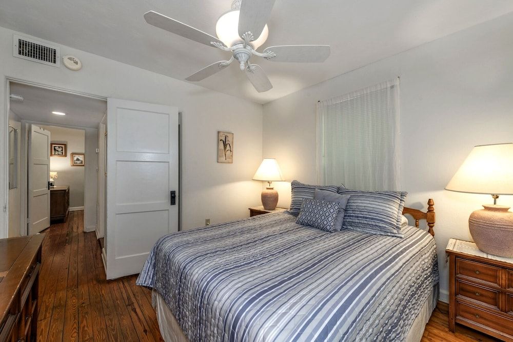 Historic Tremain Cottages The Garden, Pet Friendly 3