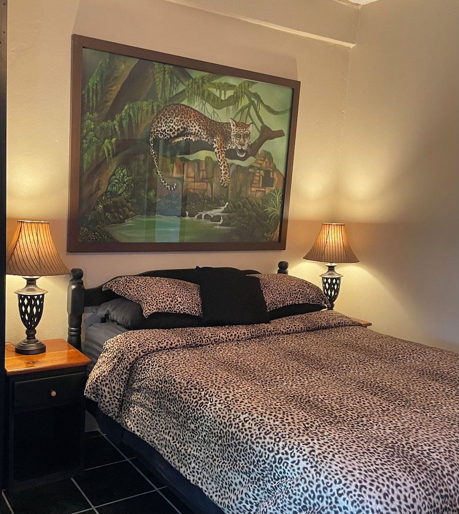 Master Suite, Garden View