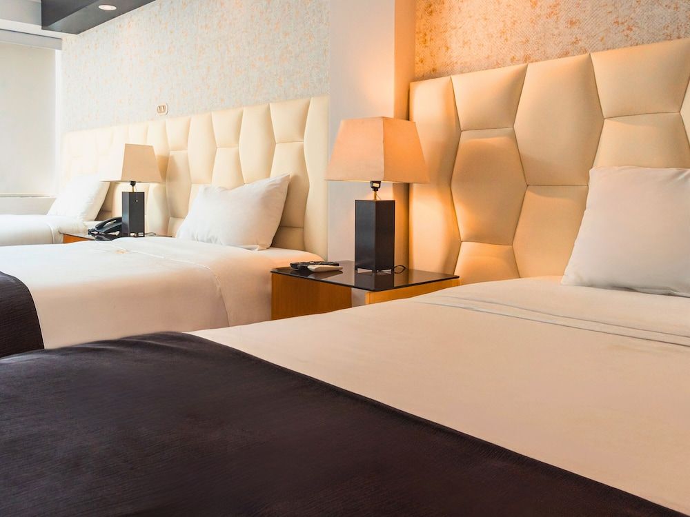 undefined Hotel Ferre Miraflores 5