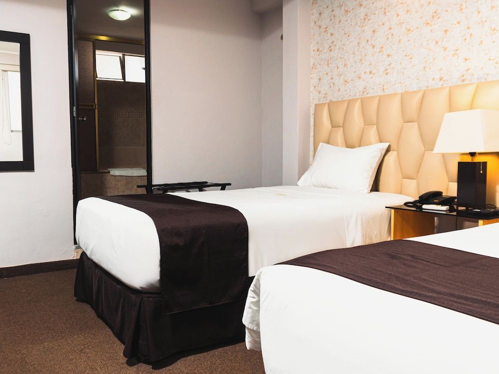 undefined Hotel Ferre Miraflores 4