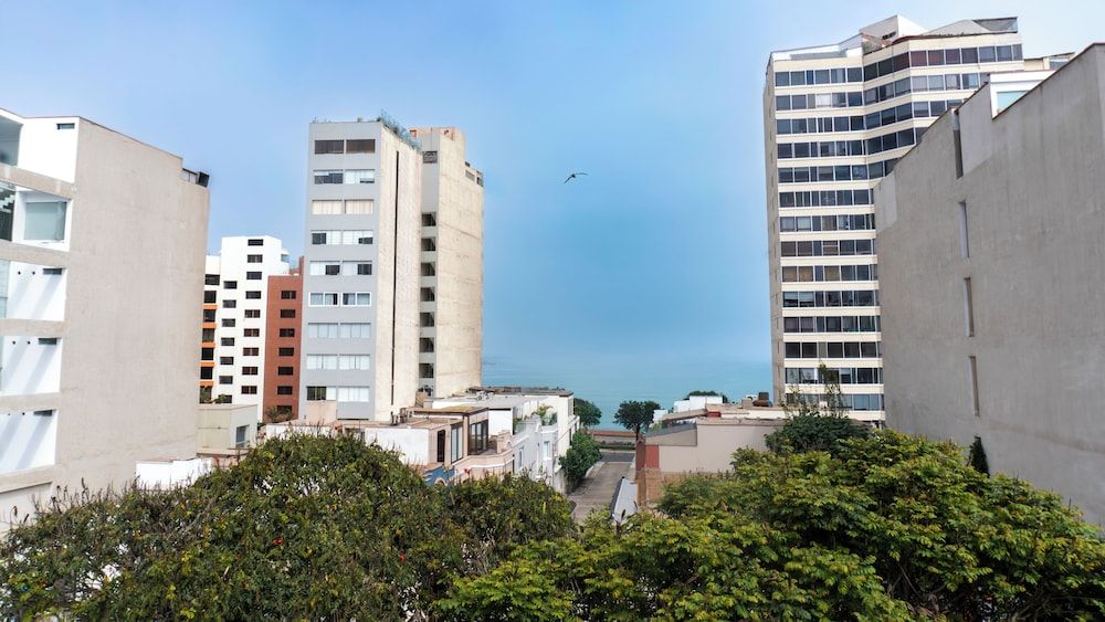 undefined Hotel Ferre Miraflores 8