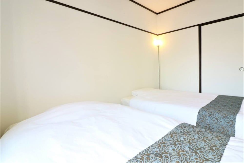 undefined Shin-Osaka GRAND-H 502 4