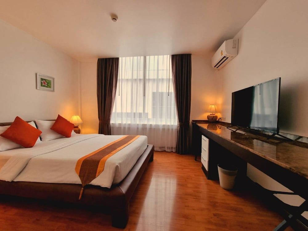 undefined The Bedrooms Boutique Hotel 3