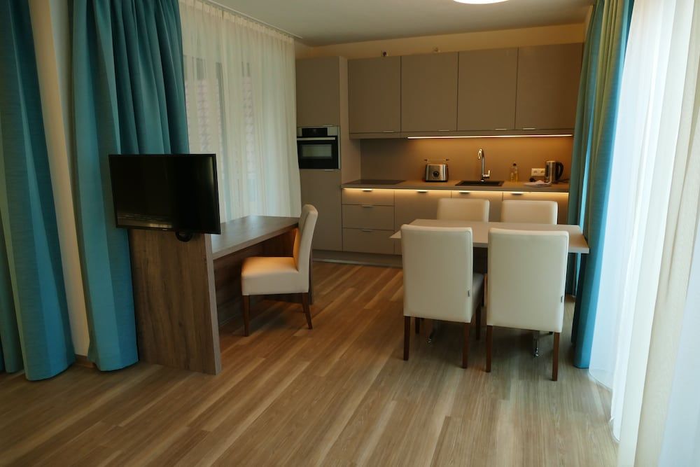 Meyn's Apartments & Hotel Senior Apartment 18