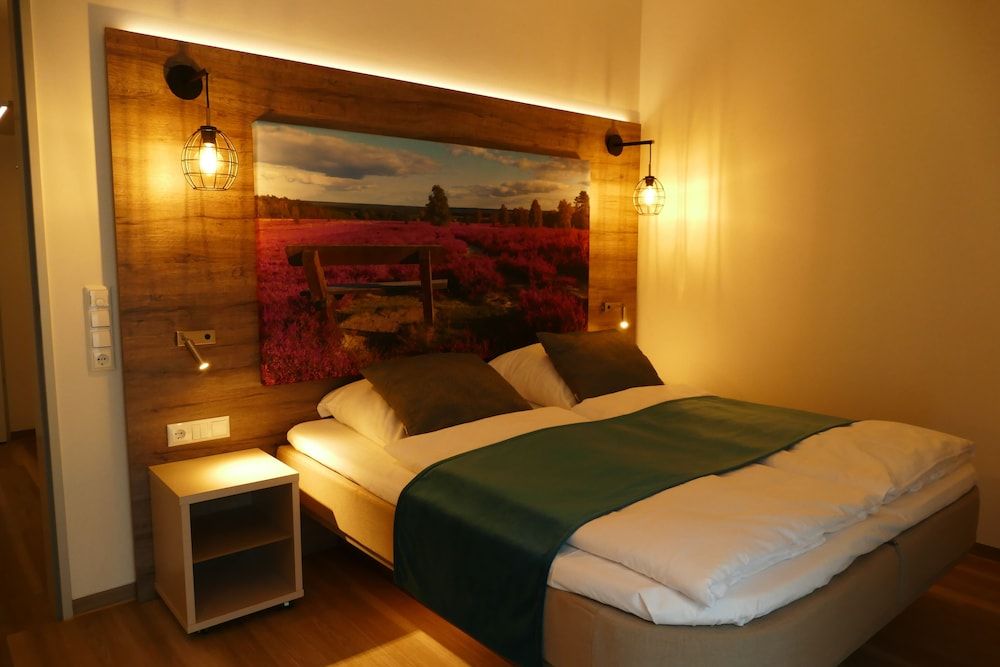 Meyn's Apartments & Hotel