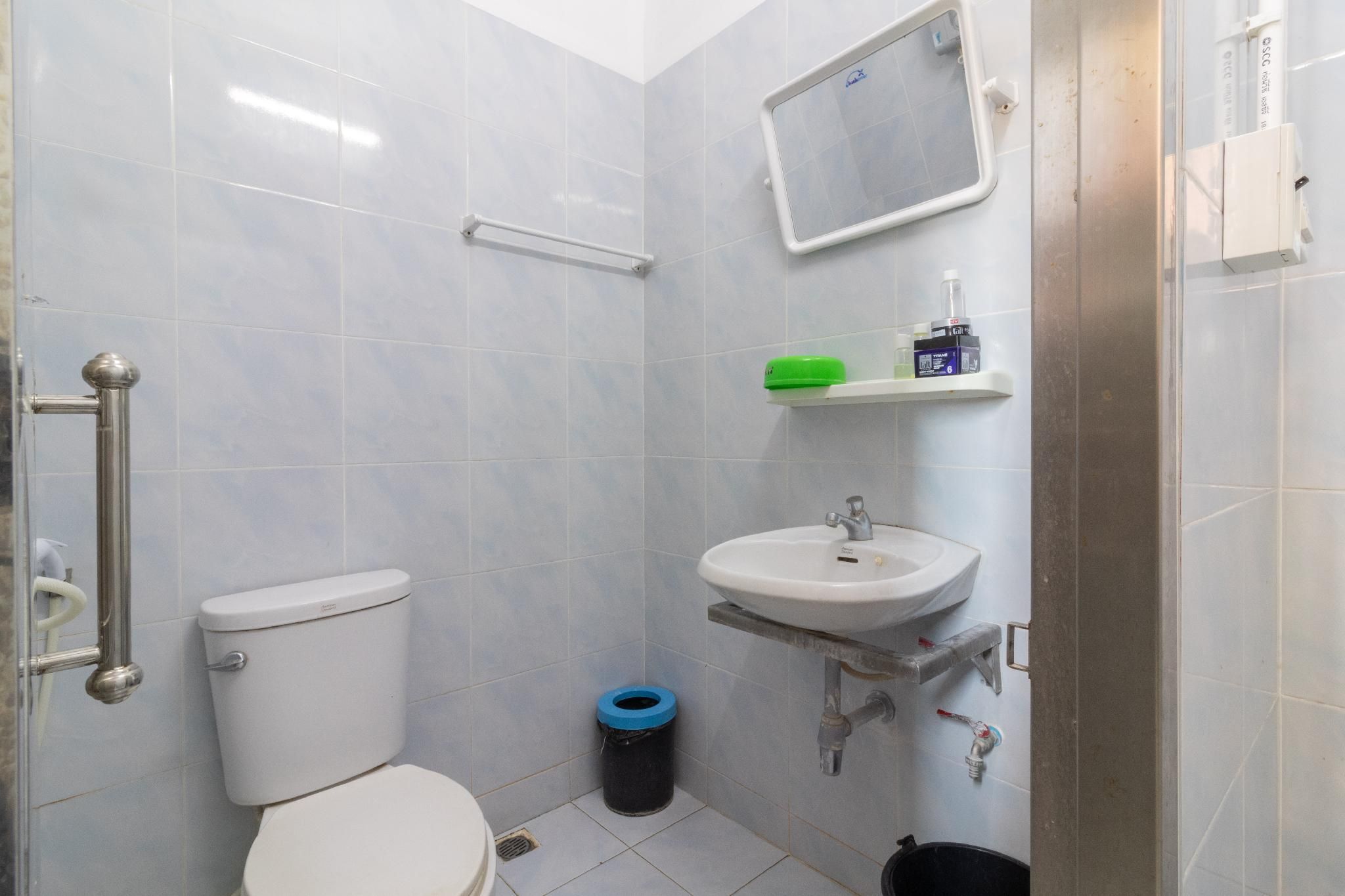 Triple Room Shared Bathroom