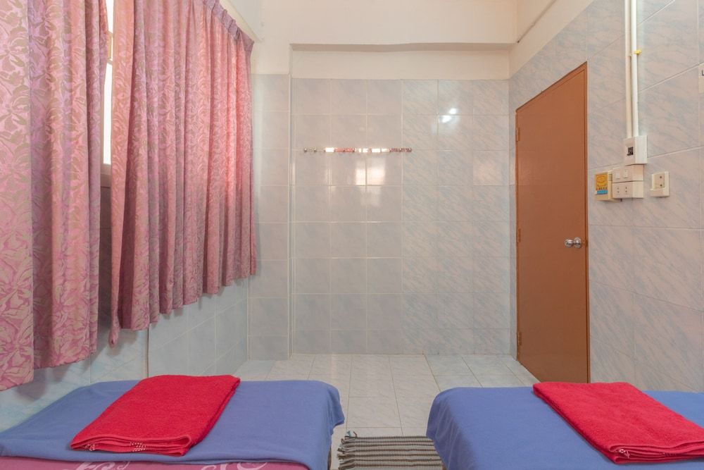 undefined New Central Guesthouse 9