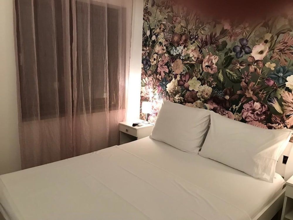 Rooms and Apartments Bruno Room, Garden View