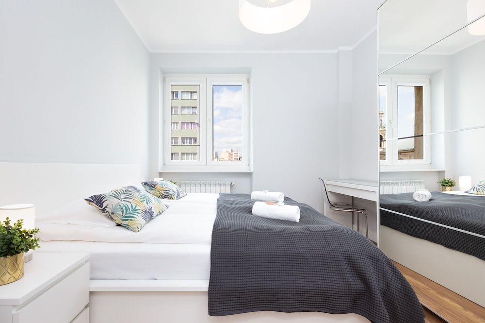 undefined Apartment Warsaw Swietokrzyska 8