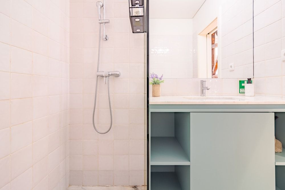 YOUROPO - City Center Ribeira Porto Studio, Balcony (2) 9