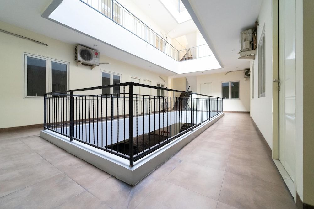 KoolKost near Ragunan Zoo Single Room 11