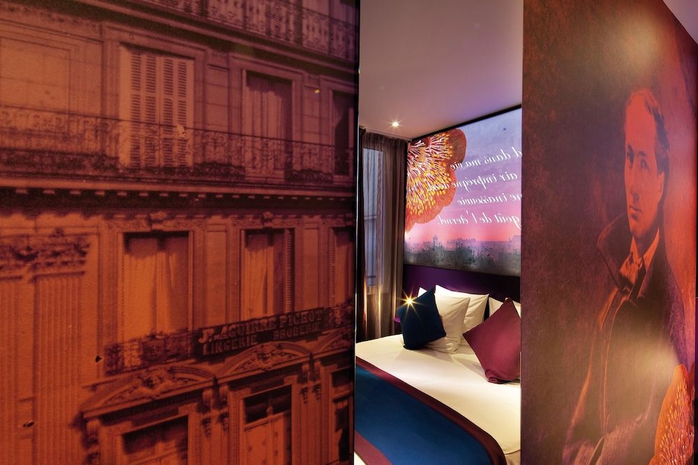 Hotel Montmartre Mon Amour Deluxe Double Room 10