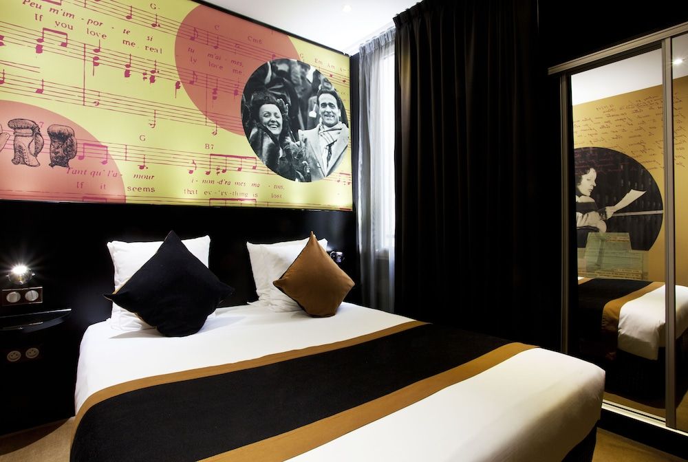 Hotel Montmartre Mon Amour Deluxe Double Room 3