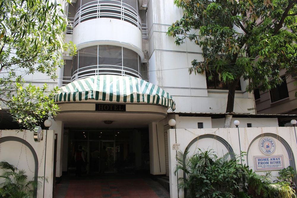 undefined Aristocrat Inn