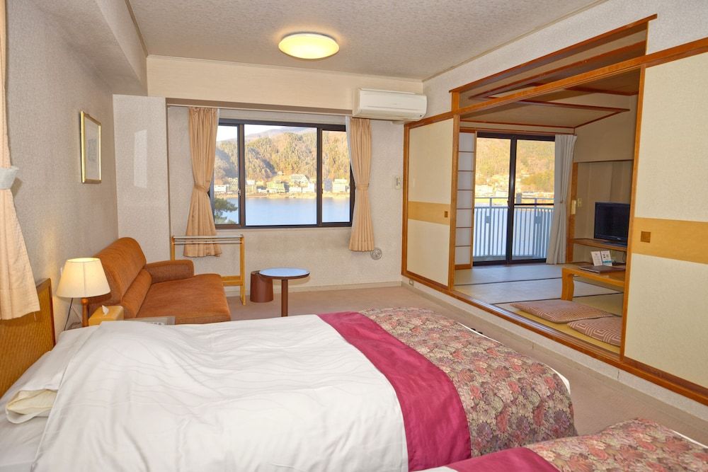 Japanese Western Style Room, Non Smoking, Lake View (East Build.)