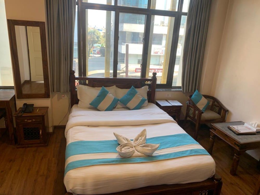 undefined Hotel Tapas 8