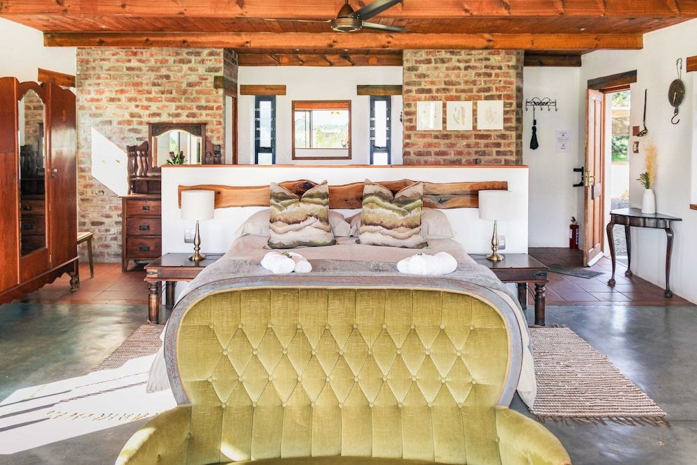 Duikersdrift Winelands Country Escape Couple Cottage 2