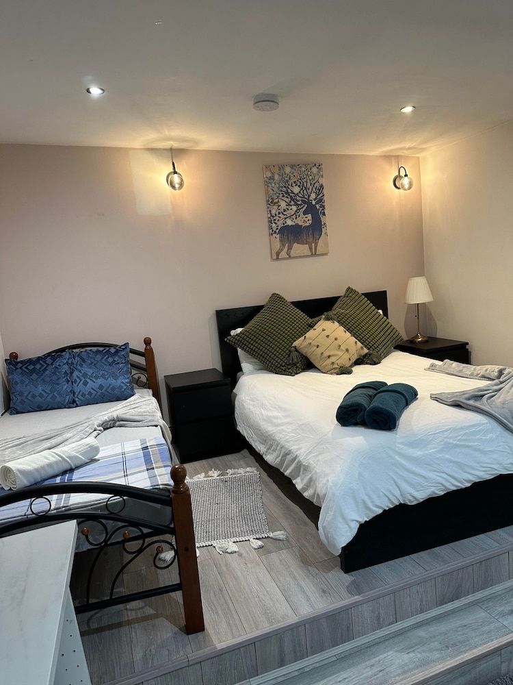 undefined Charming Studio Apartment in London 5