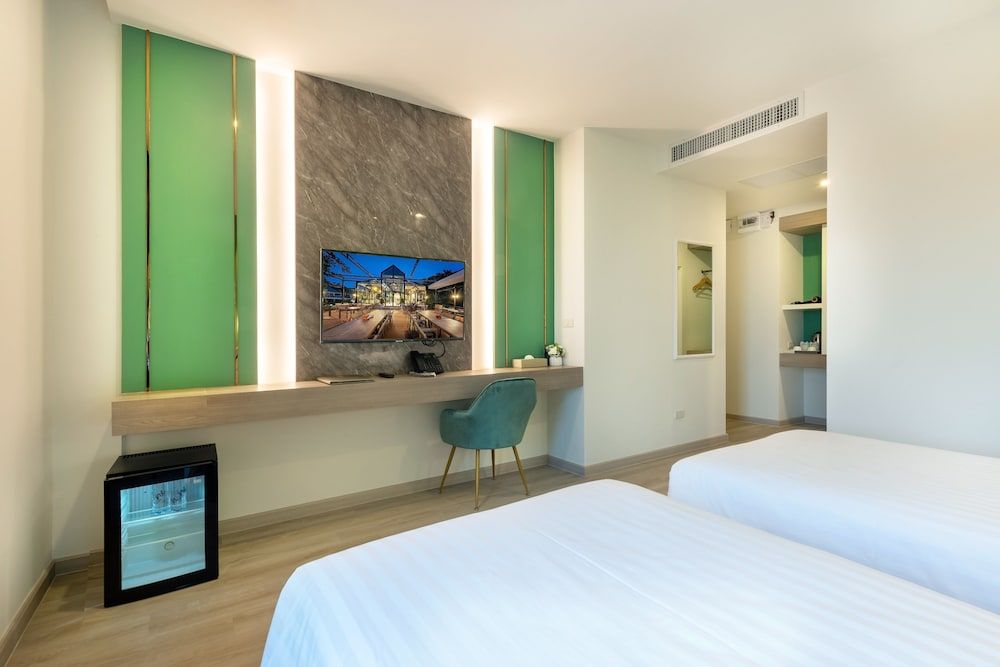 Nine River Hotel Deluxe Room (Twin) 5