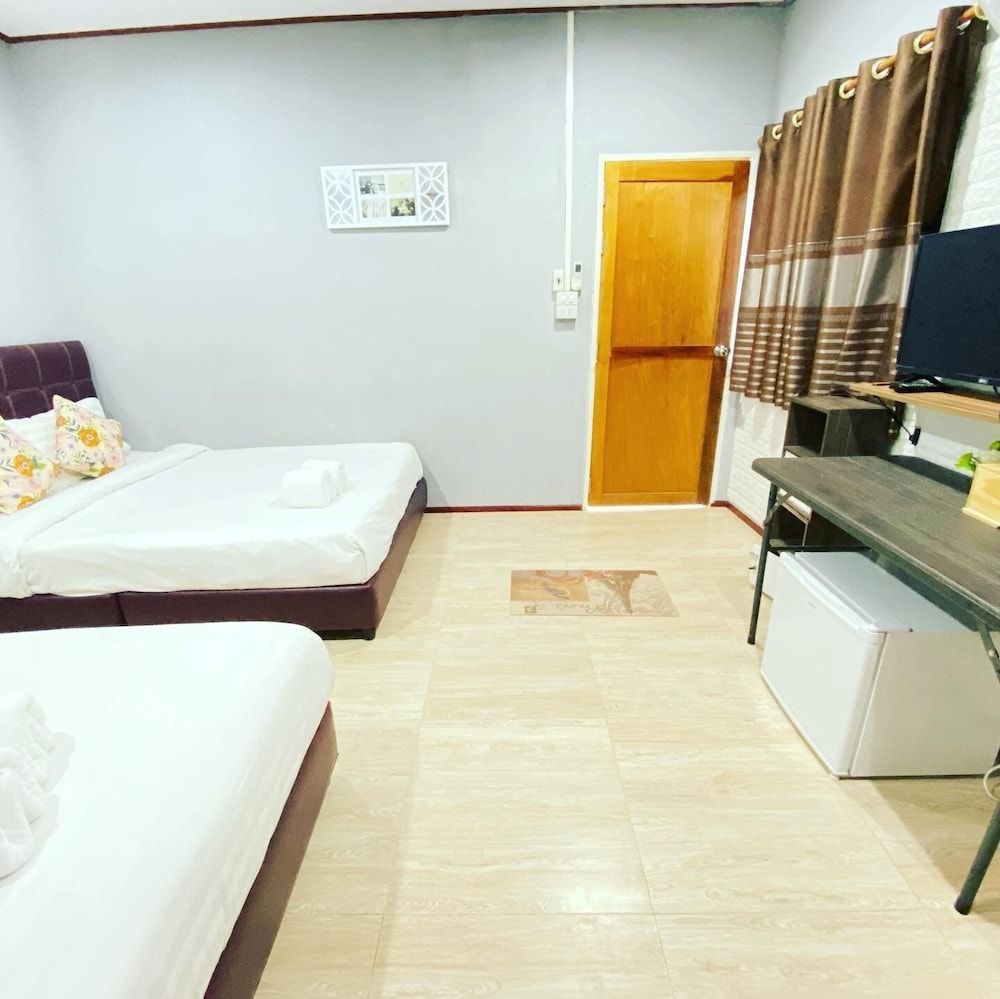 Baan mhor biw Family Quadruple Room 5