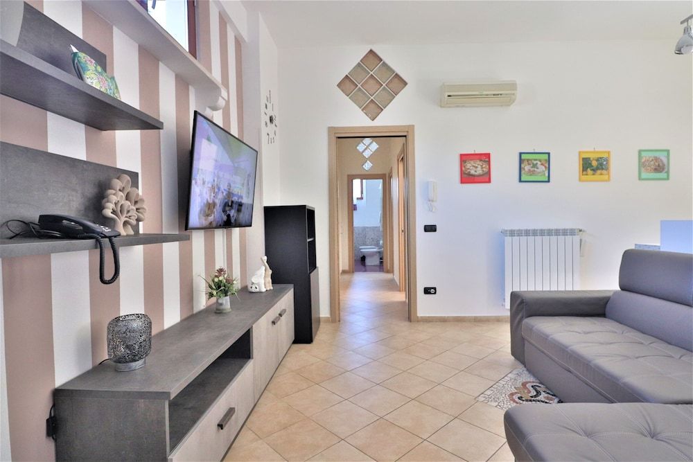 New Suite Sorrento City Apartment, 2 Bedrooms 21
