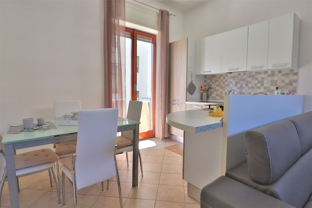 New Suite Sorrento City Apartment, 2 Bedrooms 20