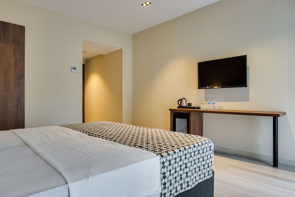 Eleven Inn Tbilisi Double Room 2