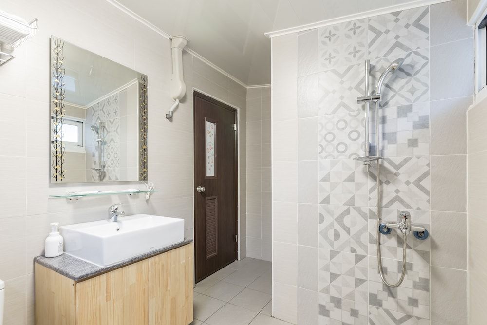 SeaRoad Gallery Double Room, 1 Double Bed, Non Smoking 11