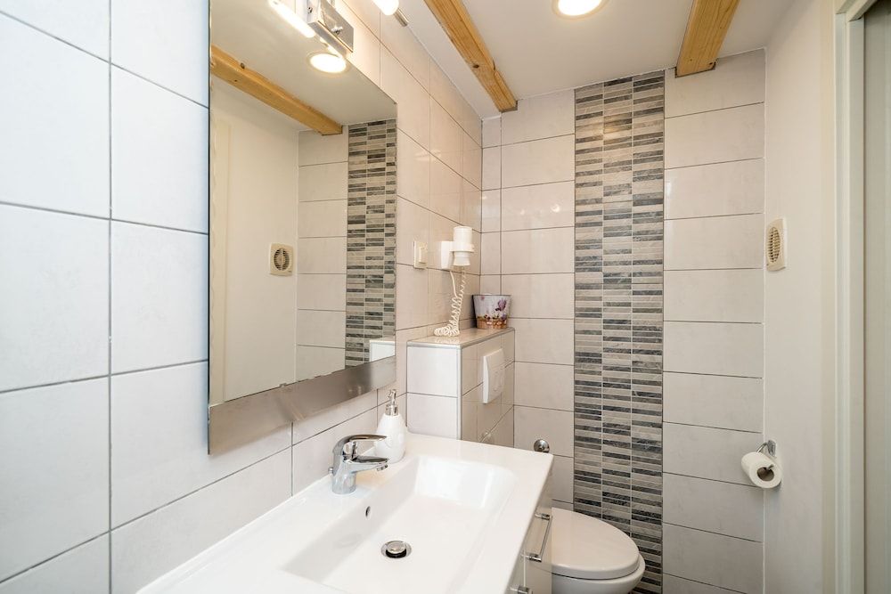 Lavender Room Double Room (Double Room (Ground Floor)) 19