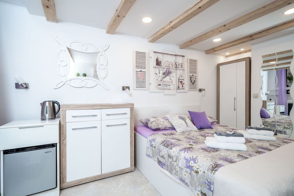 undefined Lavender Room 7