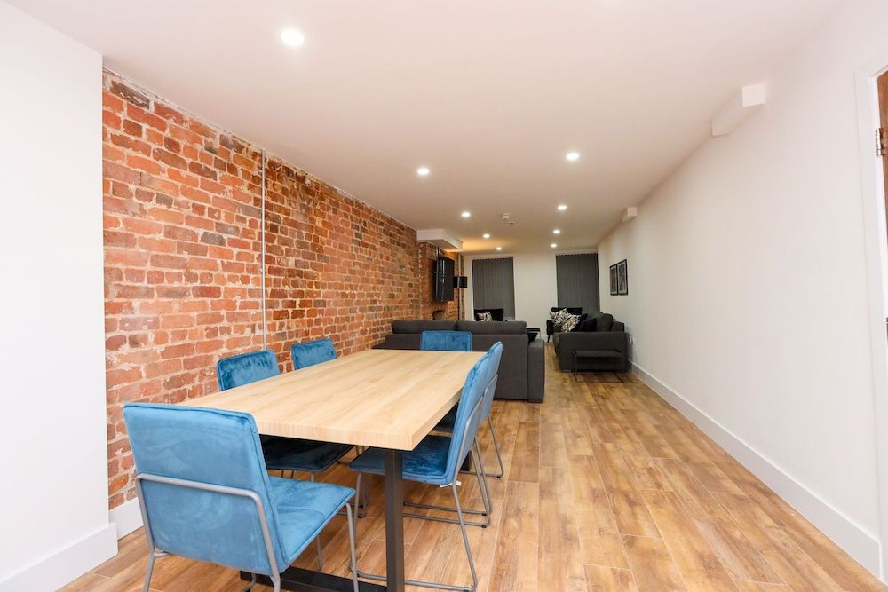 undefined Wood Street Apartments 8