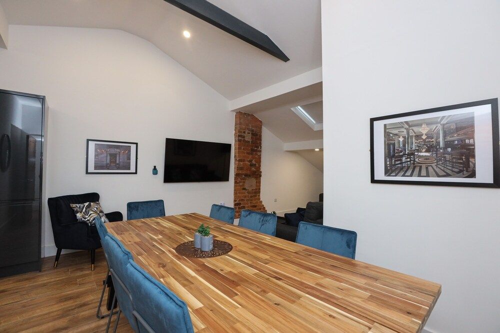 undefined Wood Street Apartments 6