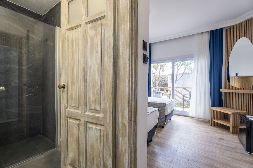 Costa Bodrum City Standard Room 38