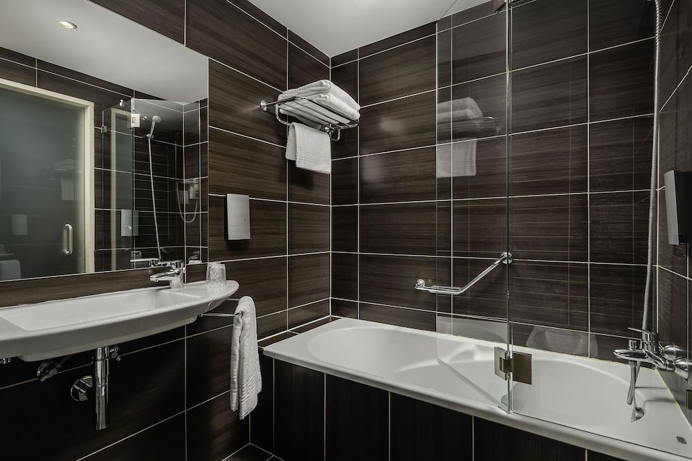 Hotel Dom Luis Double Room 9