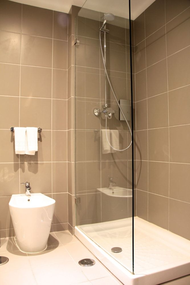 Hotel Dom Luis Triple Room 7