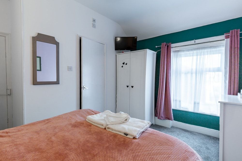 Pier Walk Hotel Deluxe Double Room, Ensuite 20