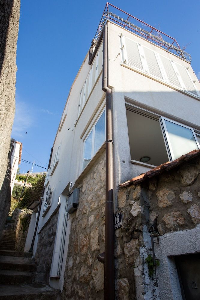 undefined Apartment Dorina 3