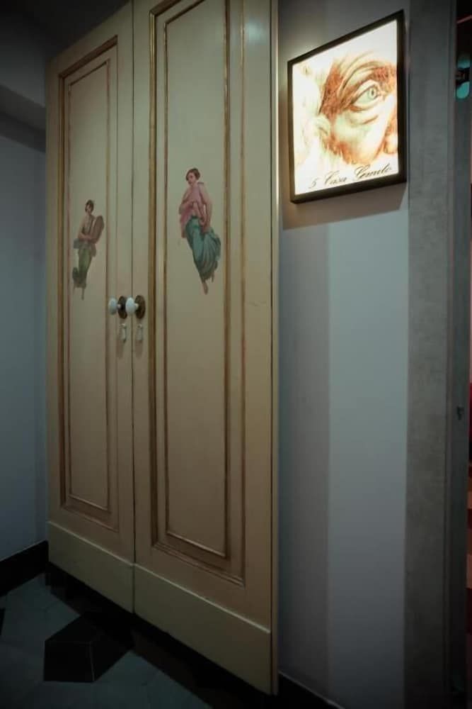 ForiArt Relais Deluxe Room 9