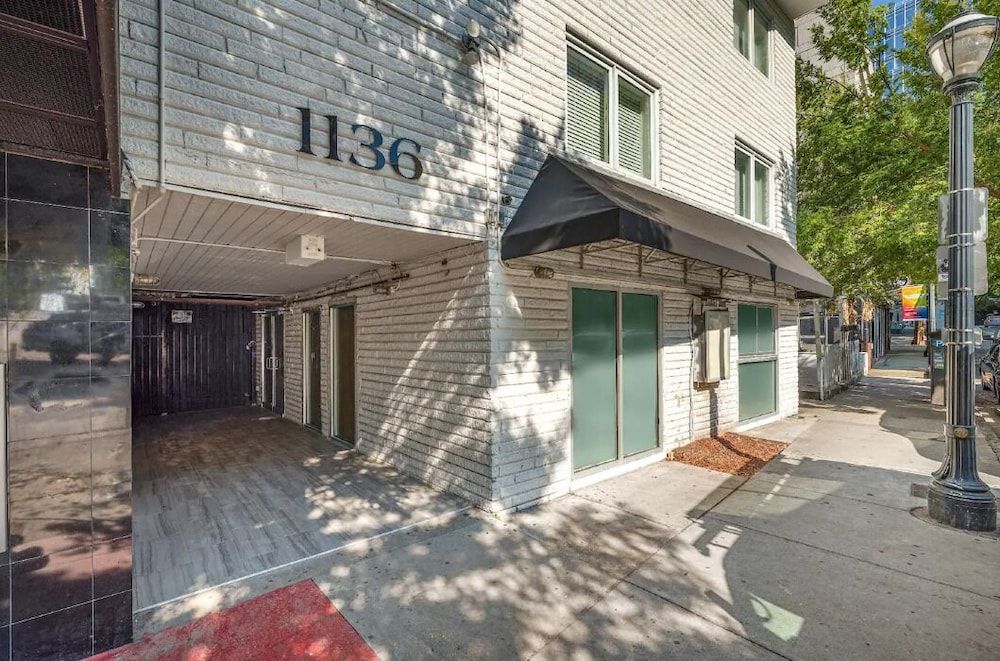 undefined Crescent Furnished Apartments 5