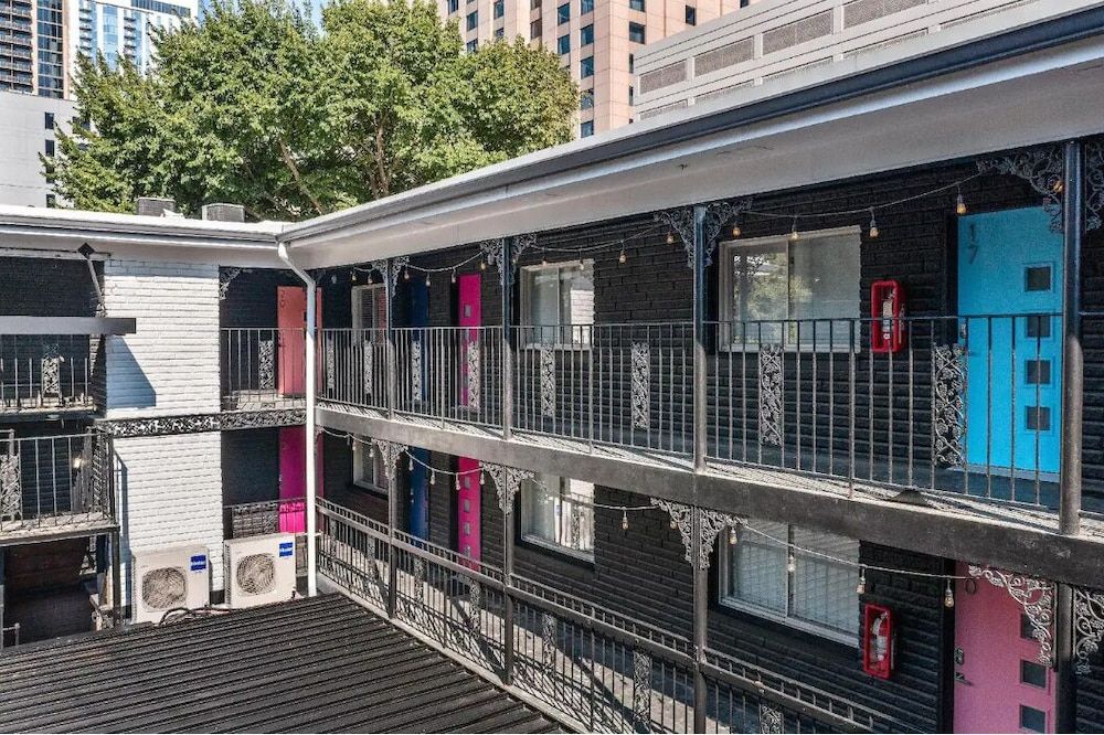 undefined Crescent Furnished Apartments 7