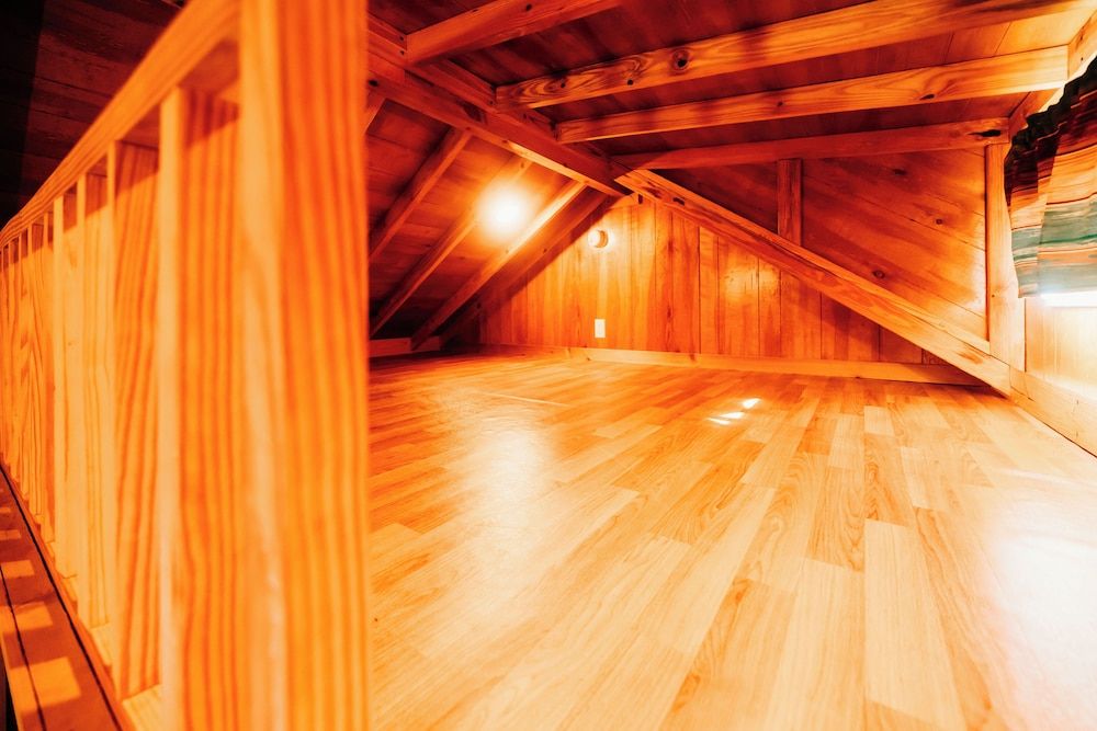 La Junta Colorado Cabins Rocky Mountain Park Model - Green 5