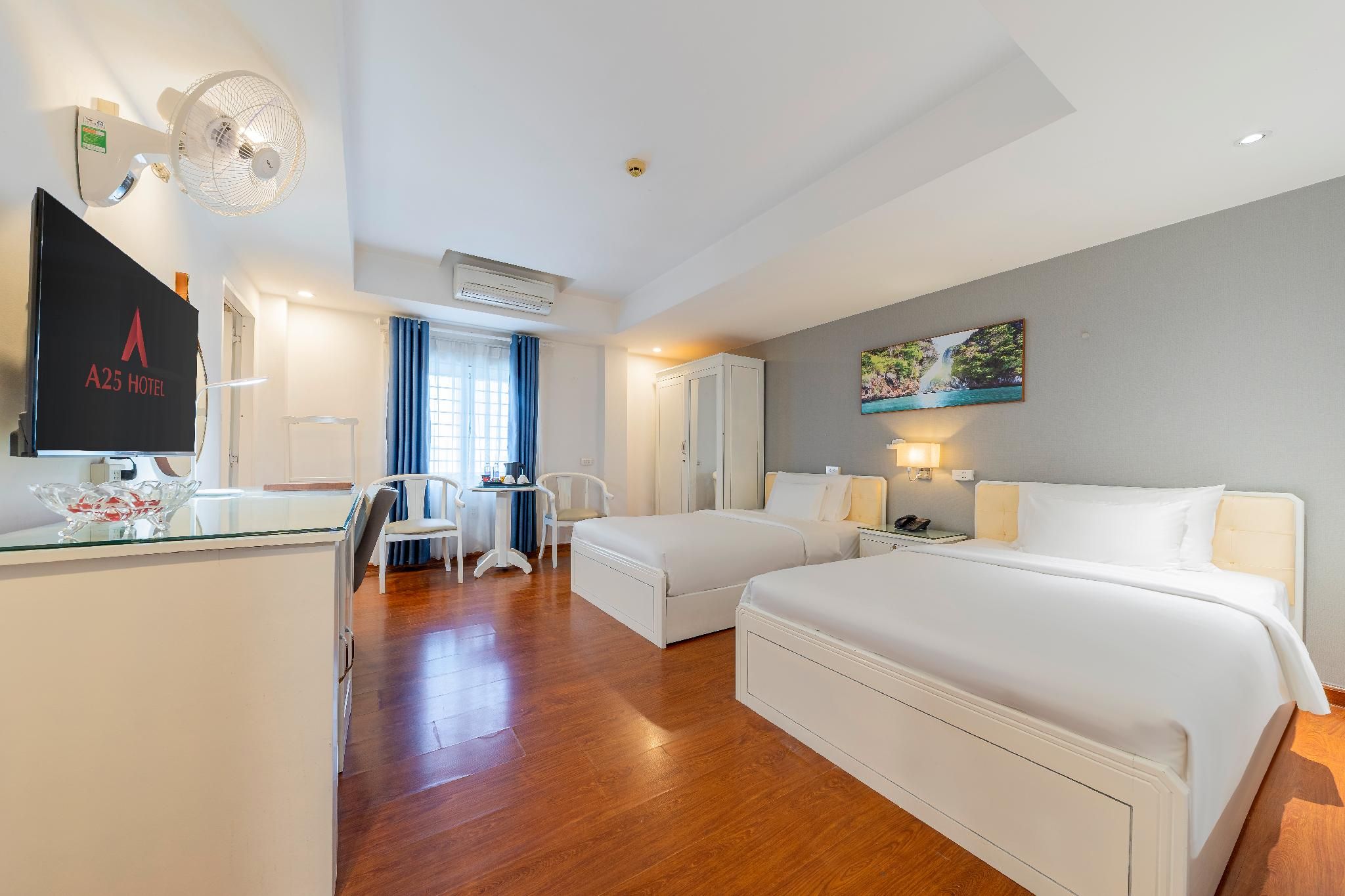 undefined A25 Hotel - 137 Nguyen Du DN 5