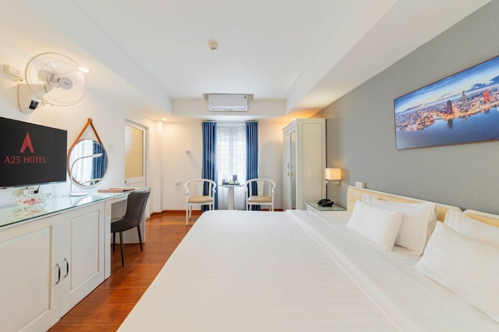 undefined A25 Hotel - 137 Nguyen Du DN 10