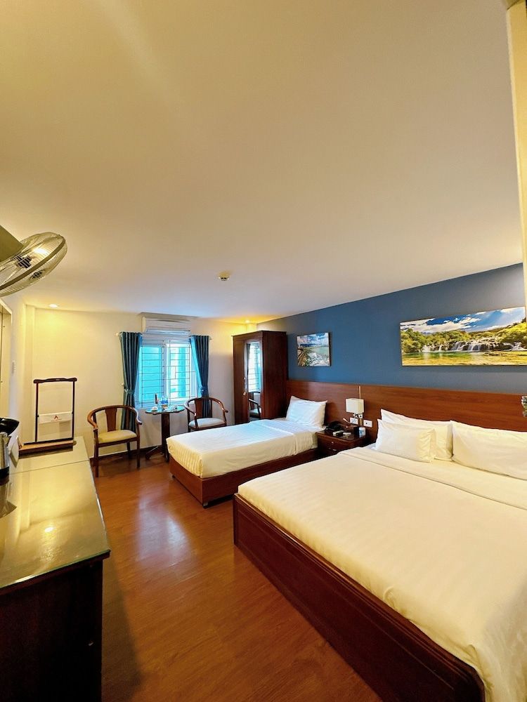 undefined A25 Hotel - 137 Nguyen Du DN 5