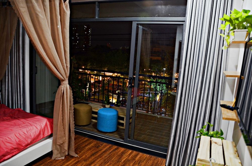 undefined La Hotel 8